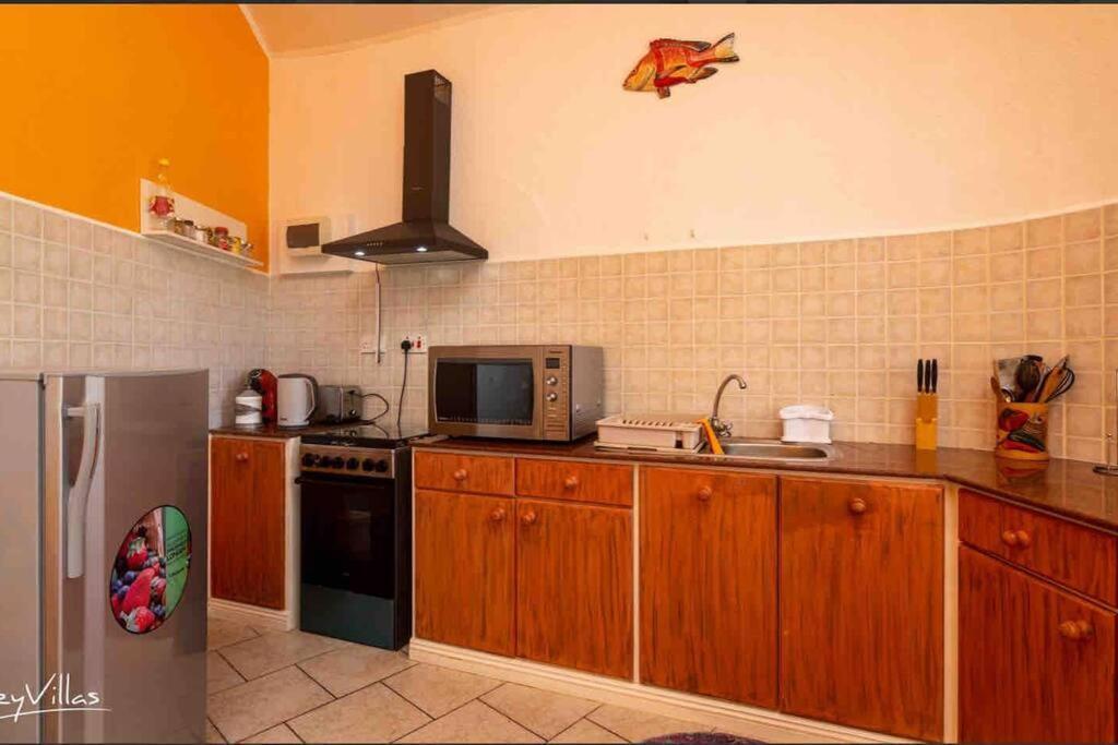 Epea Ocean View Top Victoria Exterior foto
