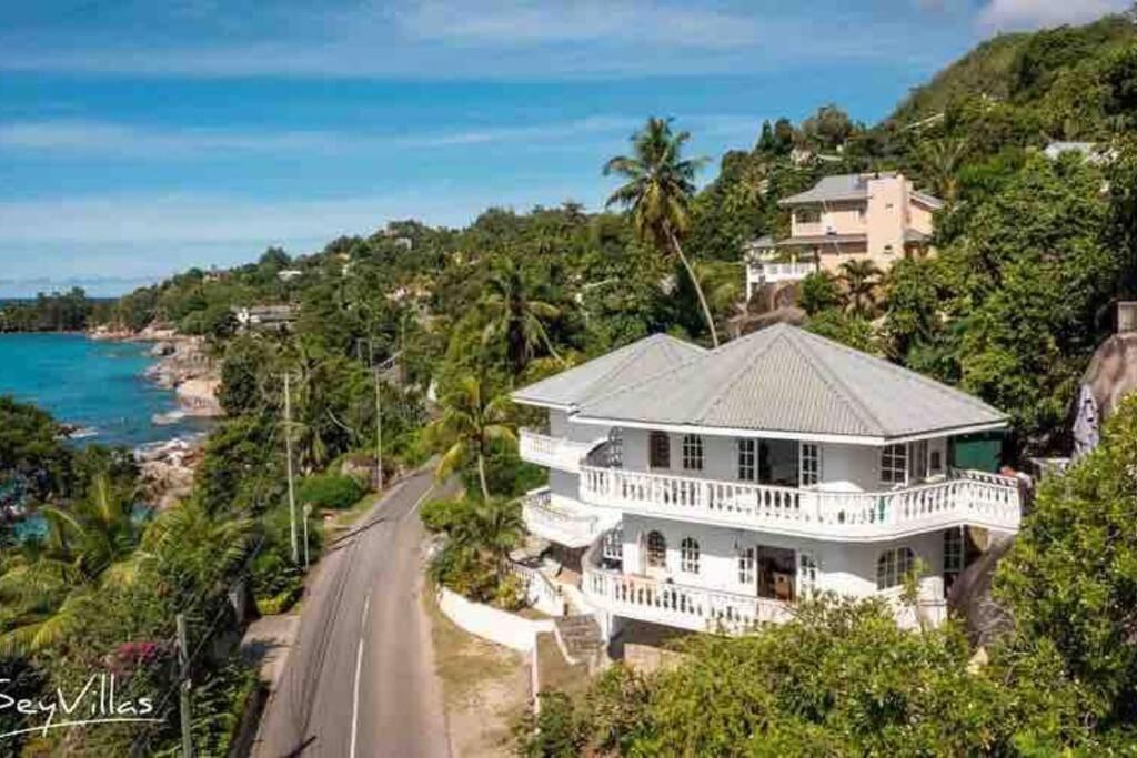 Epea Ocean View Top Victoria Exterior foto